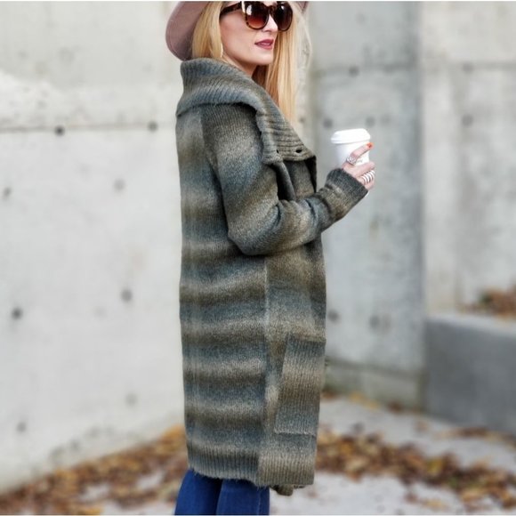 Green Toned Button Down Cardigan - Picture 4 of 5